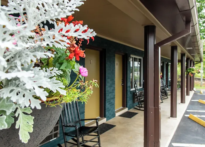 Townsend River Breeze Inn