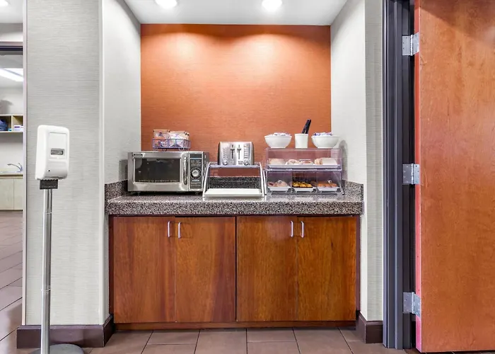 Comfort Suites