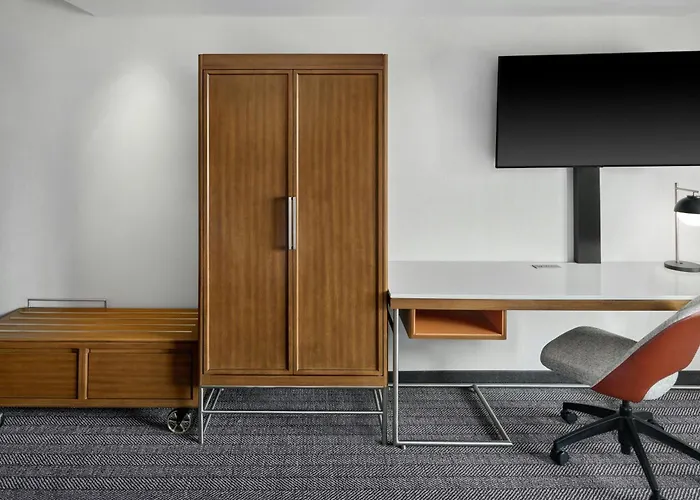 Courtyard By Marriott Kansas City Shawnee