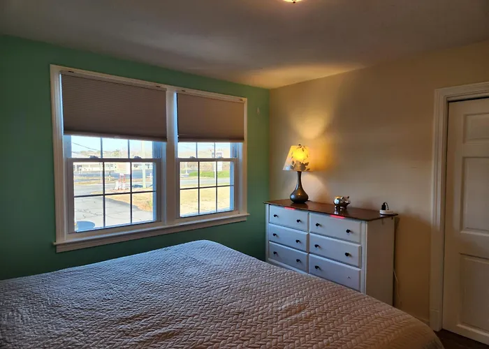 Jonathan Edwards Motel