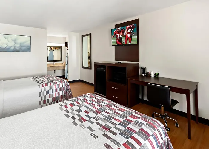Red Roof Inn Muscle Shoals