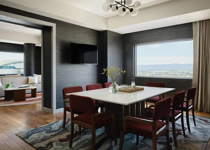 Kimpton Hotel Palomar Phoenix Cityscape By Ihg