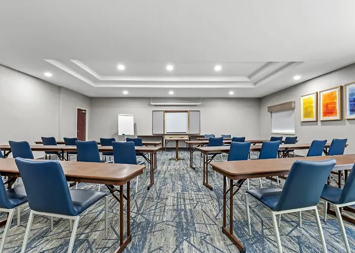 Holiday Inn Express Florence Northeast By Ihg
