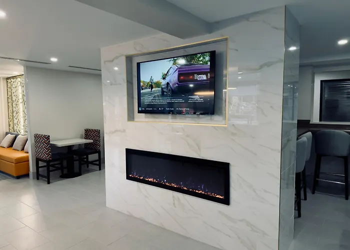 La Quinta By Wyndham Atlanta Roswell