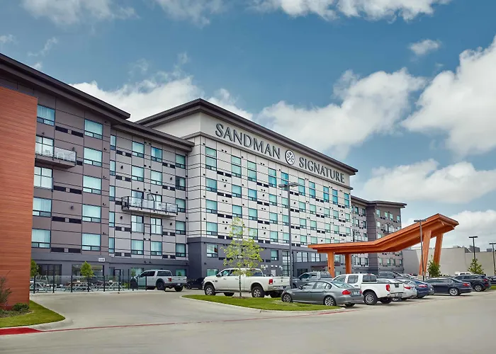 Sandman Signature Plano-Frisco Hotel