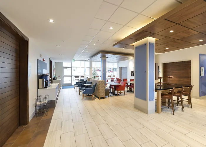 Holiday Inn Express & Suites - Millersburg By Ihg