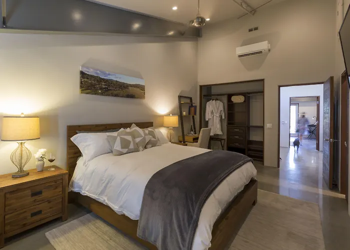 Bed And Barrel At Stonehouse Cellars