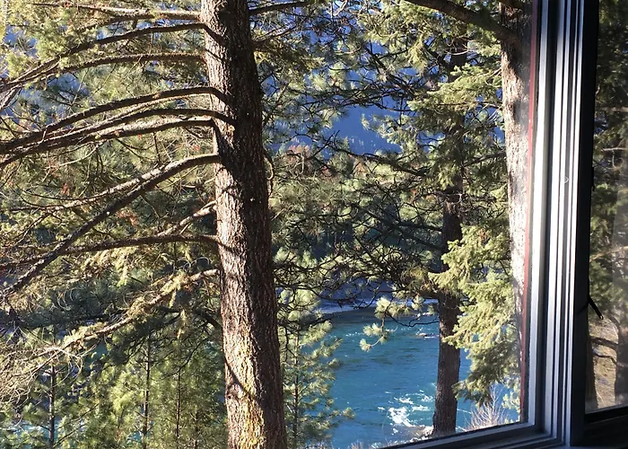Rimrock Lodge