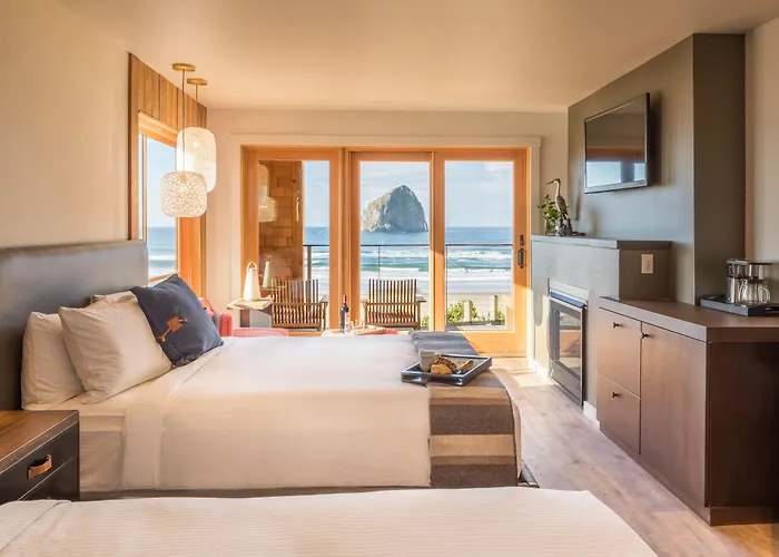 Headlands Coastal Lodge & Spa