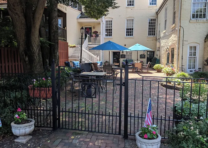 The Richard Johnston Inn & 1890 Caroline House