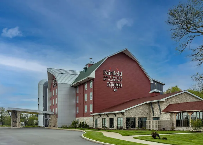 Fairfield Inn & Suites By Marriott Fair Oaks Farms