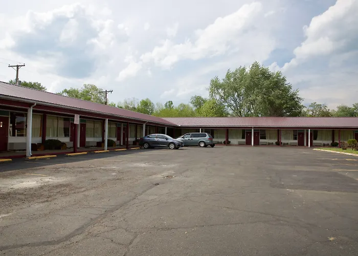 Highlander Motel
