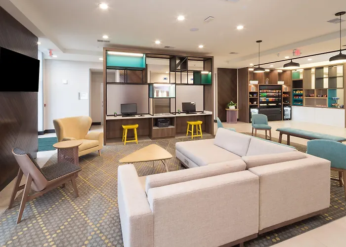 Holiday Inn & Suites Kalamazoo West