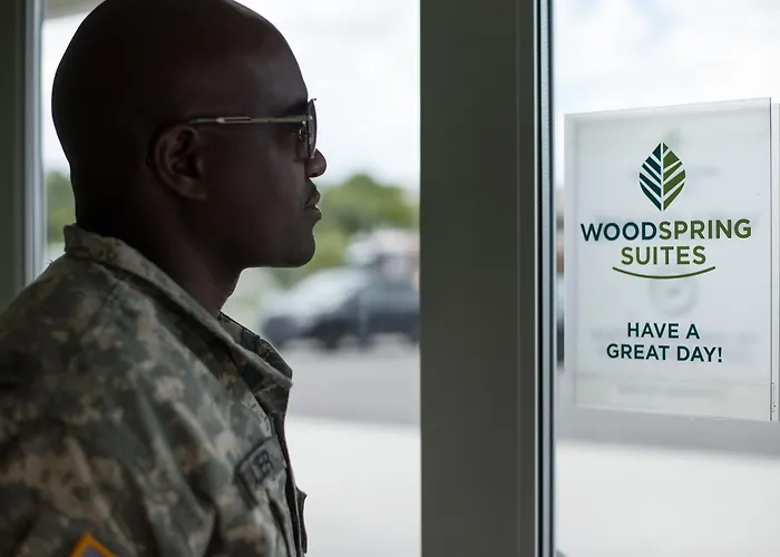 Woodspring Suites Davenport Quad Cities