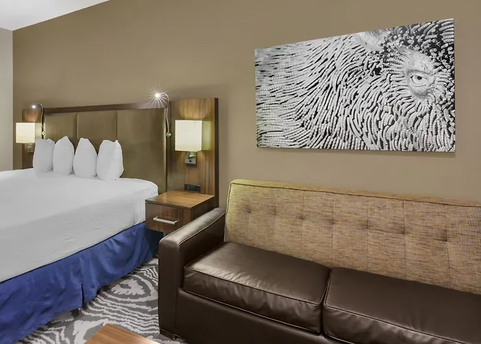 Best Western Plus Williston Hotel & Suites