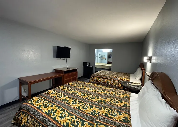 Claremore Motor Inn