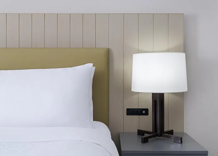 Garner Hotel Decatur - Forsyth By Ihg