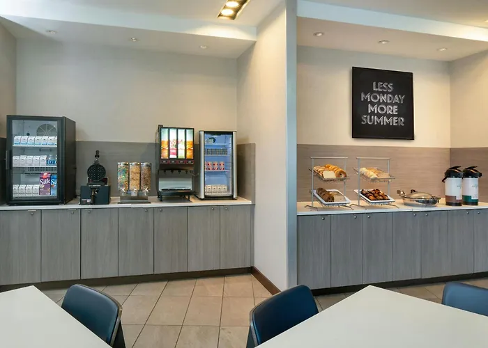 Fairfield Inn & Suites By Marriott Savannah Midtown