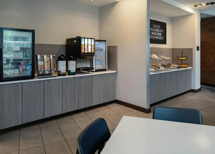 Fairfield Inn & Suites By Marriott Savannah Midtown