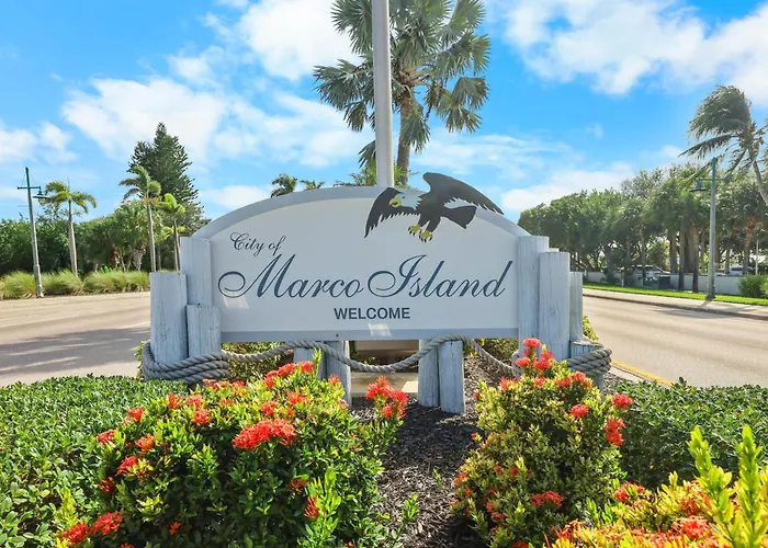 Alluring Beachfront Condo With Pool And Ocean Views