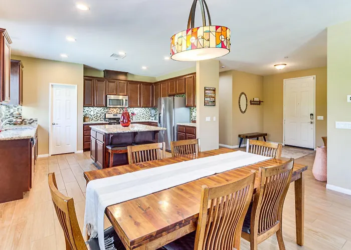 Walk To Coachella & Stagecoach: Festival Retreat!