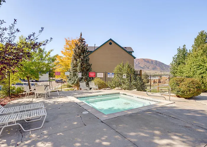 Ski, Hike & Relax: Eden Condo W/ Hot Tub Access