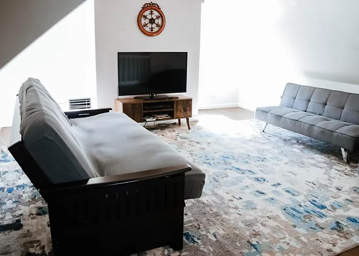 7 Min To Ark! - Fire Pit - Sleeps 11