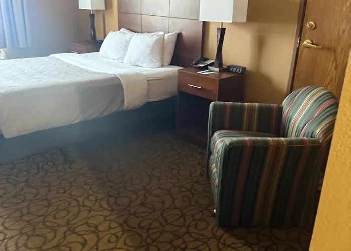 Quality Inn & Suites Manistique