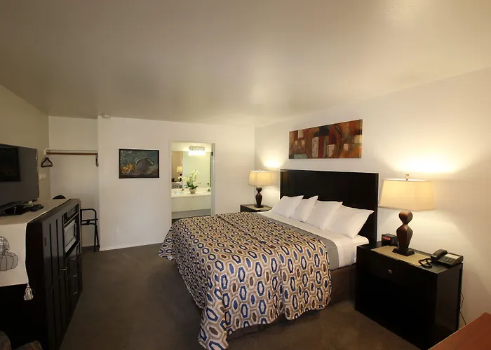 Mariners Cove Inn