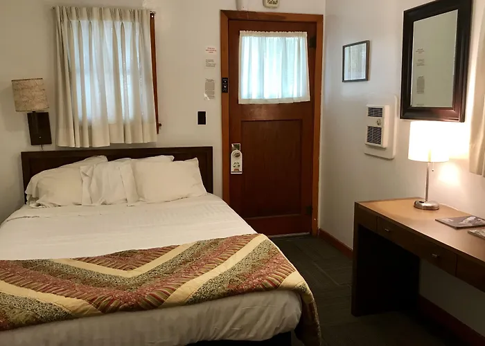 Chalet Motel