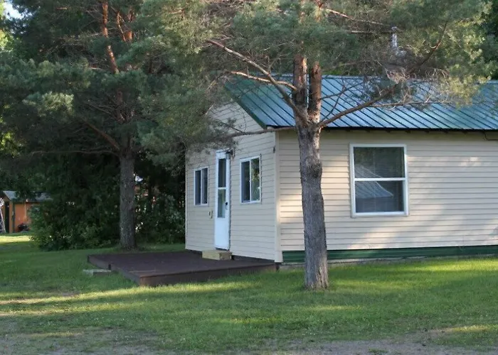 Blue Moon Resort & Motel