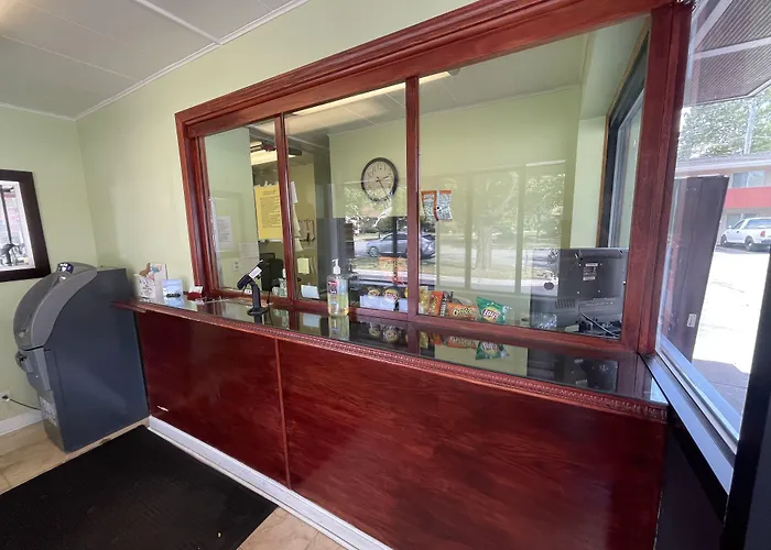 Vibe Inn - Whirlpools Suites - Lyons