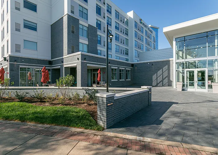 Hyatt Place Wilmington Riverfront