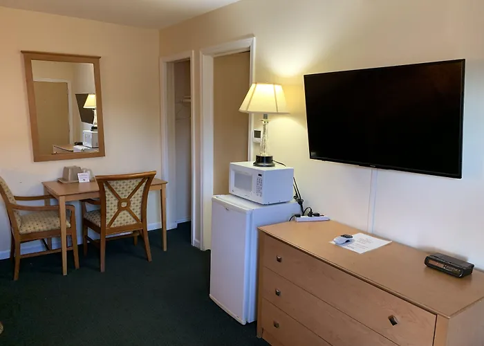 New Relax Inn Bridgeview