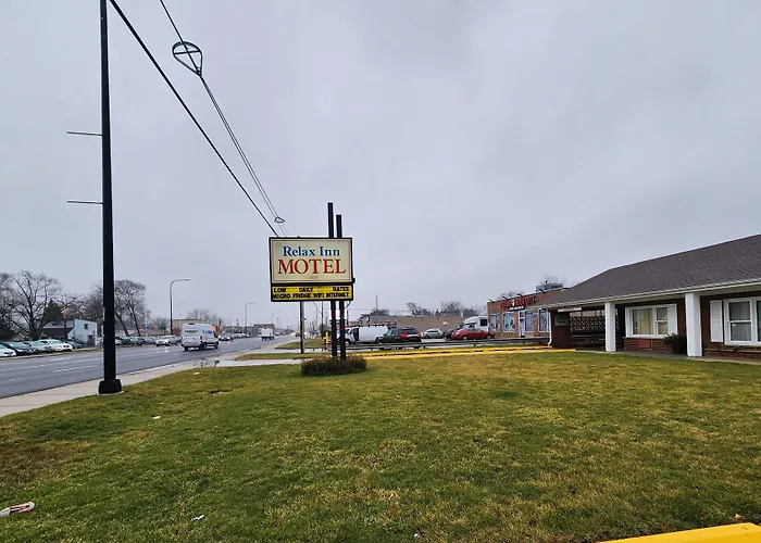 New Relax Inn Bridgeview
