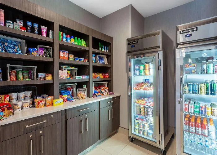 La Quinta Inn & Suites By Wyndham Shorewood