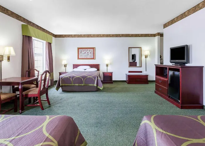 Super 8 By Wyndham Hillsboro Tx