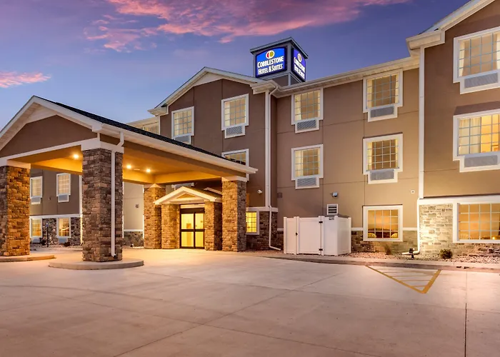 Cobblestone Hotel & Suites - Cozad
