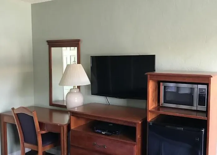 Economy Inn