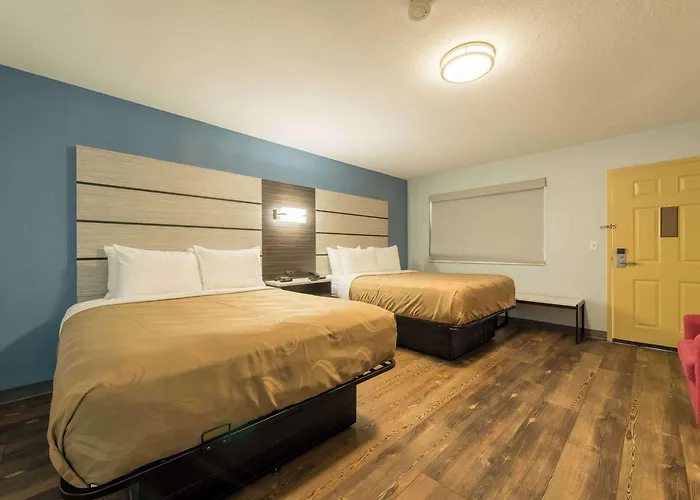 Quality Inn & Suites Manitou Springs At Pikes Peak Garden Of The Gods