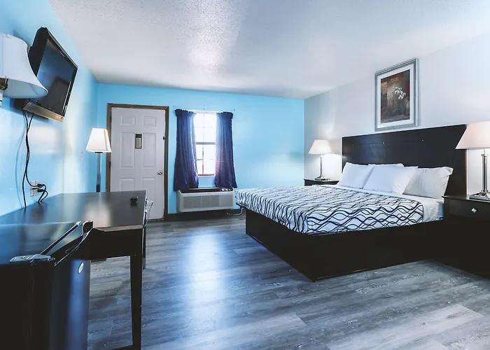 Blue Way Inn & Suites Wellington