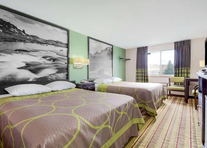 Super 8 By Wyndham Green River