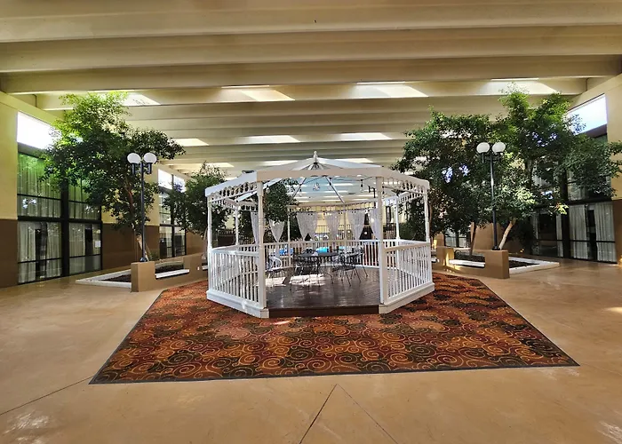 Clarion Inn & Suites Roswell