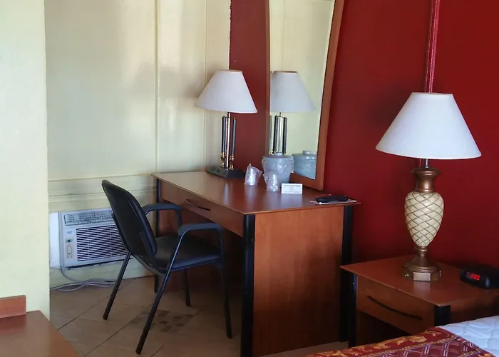Palms Inn