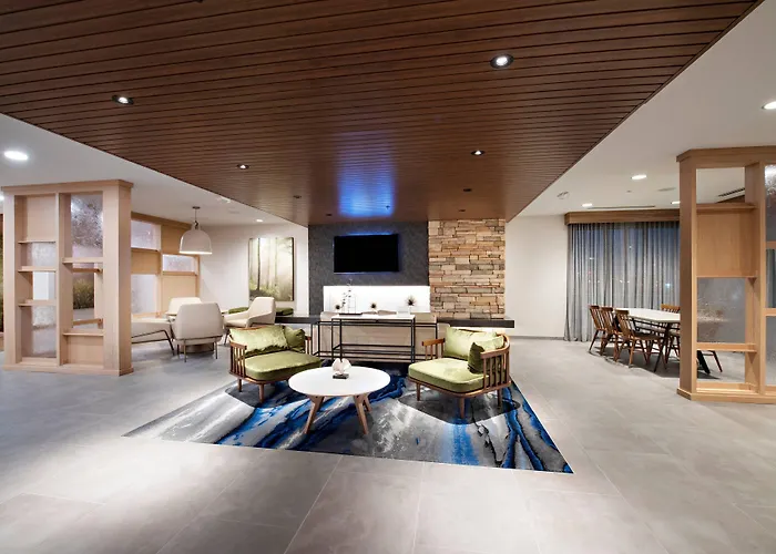 Fairfield Inn & Suites By Marriott Dayton North