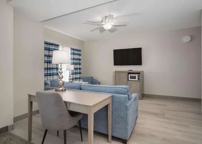 Lighthouse Suites - Best Western Signature Collection