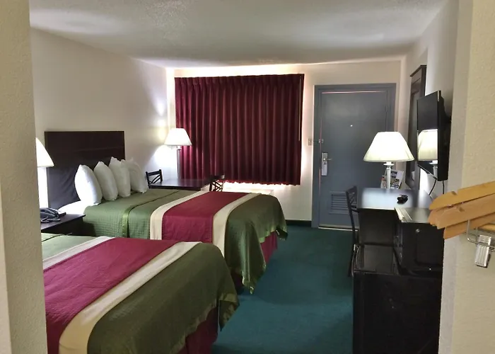 Travel Inn & Suites