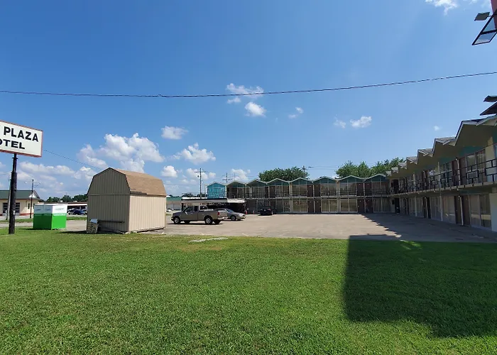 Gray Plaza Motel, Marion Il