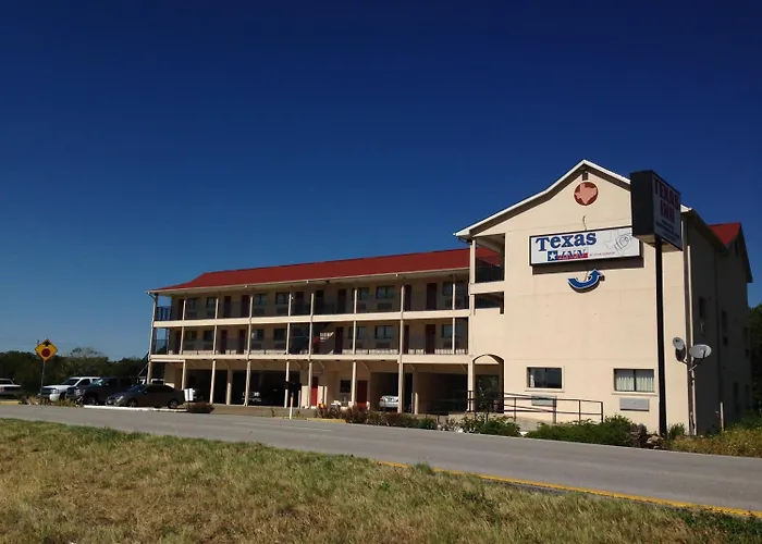 Texas Inn Waxahachie