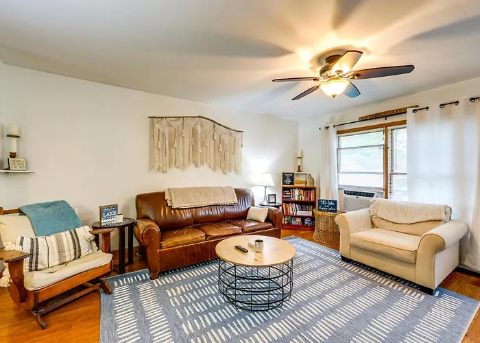 Walk To Owasco Lake: Auburn Home W/ Hot Tub